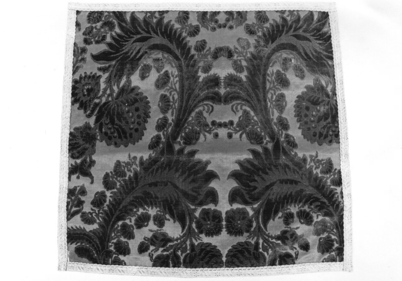 paramento liturgico, insieme - manifattura italiana (sec. XVIII)