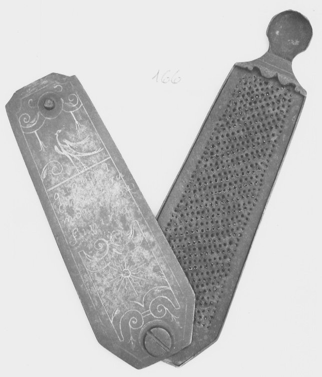 grattugia, opera isolata - ambito francese (seconda metà sec. XVIII)