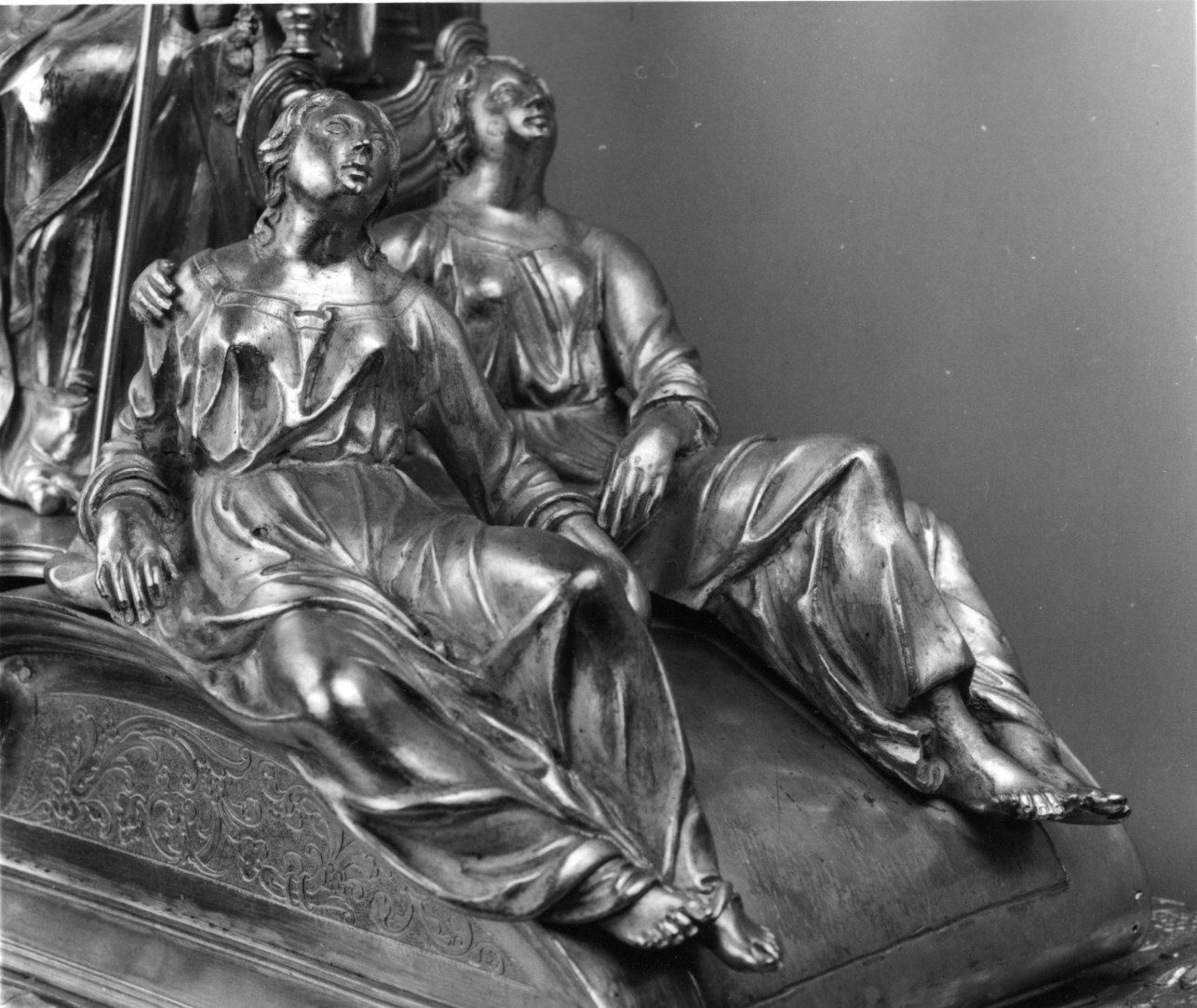 figure femminili (statuetta, elemento d'insieme) - ambito piemontese (primo quarto sec. XVII)