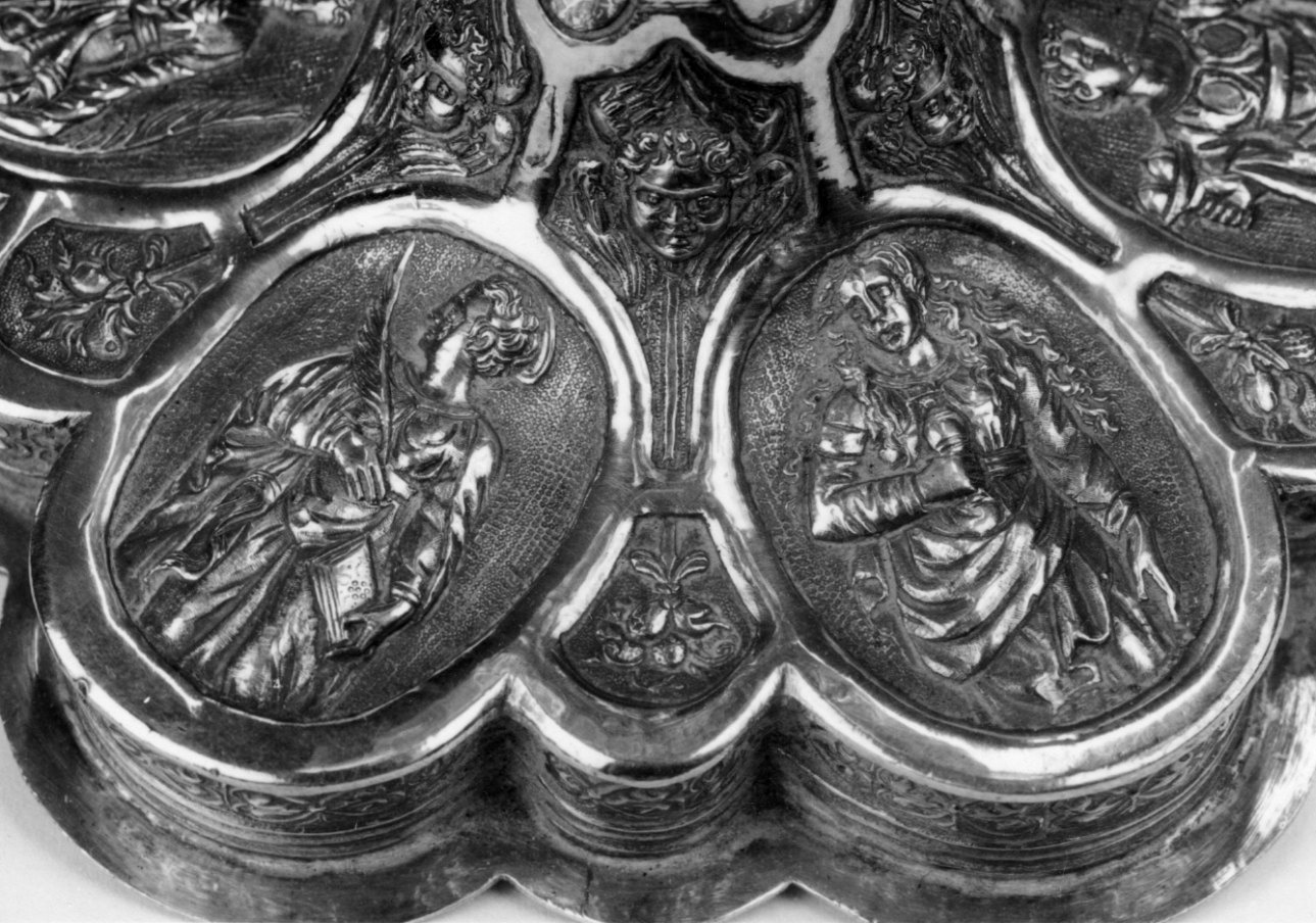 Sante (decorazione a sbalzo, elemento d'insieme) - ambito vercellese (metà sec. XVII)