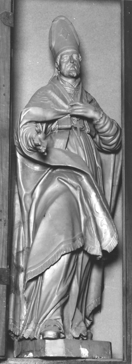 San Martino vescovo (statua, opera isolata) di Plura Carlo Giuseppe (secondo quarto sec. XVIII)
