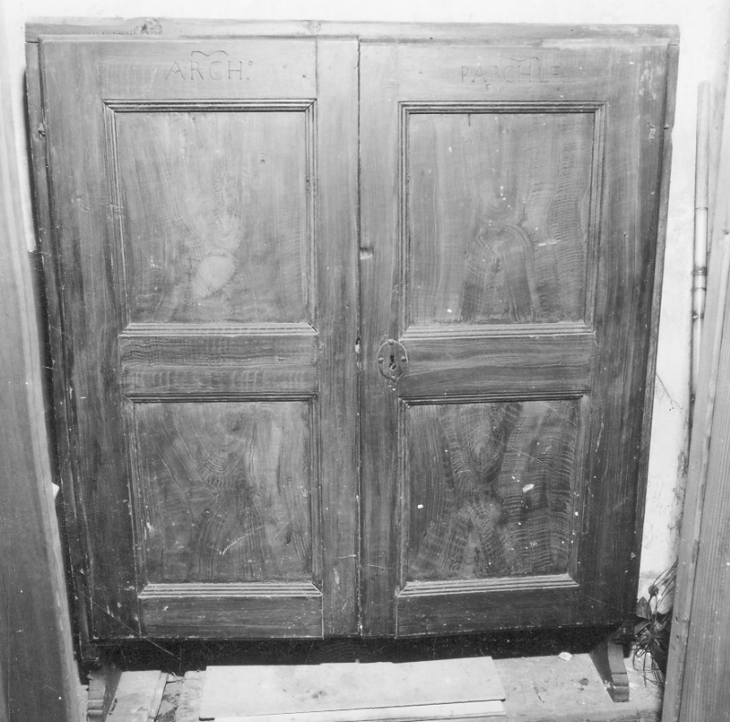 armadio, opera isolata - bottega della Val Formazza (ultimo quarto sec. XVIII)