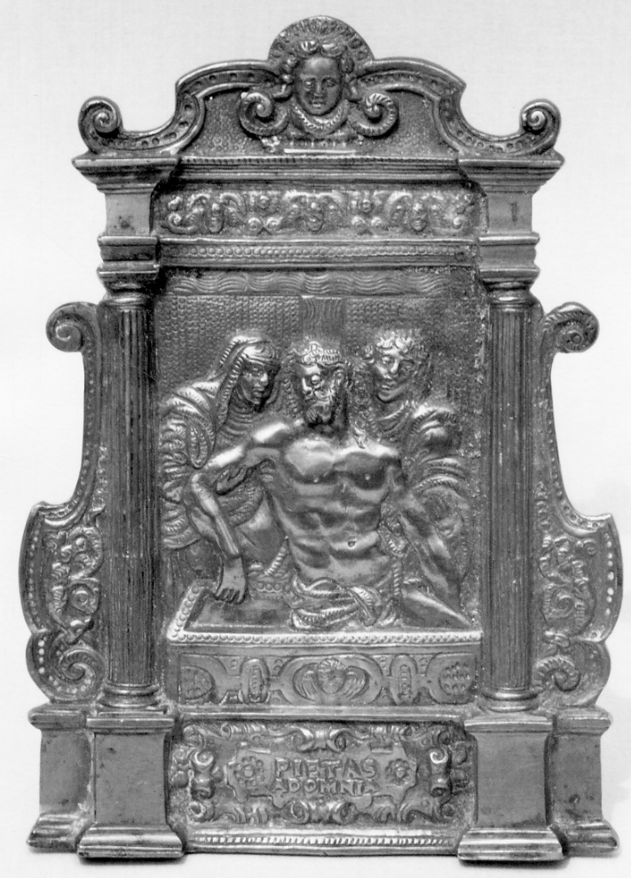 Cristo in pietà tra la Madonna e San Giovanni Evangelista (pace, opera isolata) - ambito lombardo-veneto (inizio sec. XVIII)