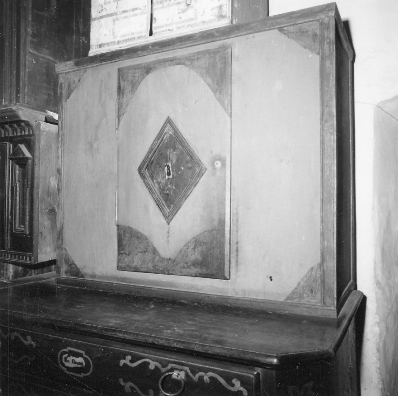 armadio, opera isolata - bottega della Val Formazza (seconda metà sec. XIX)