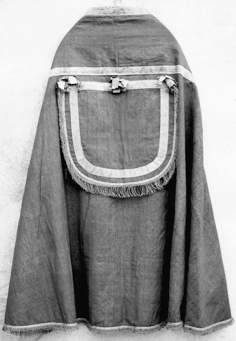 piviale, opera isolata - manifattura italiana (seconda metà sec. XVII)