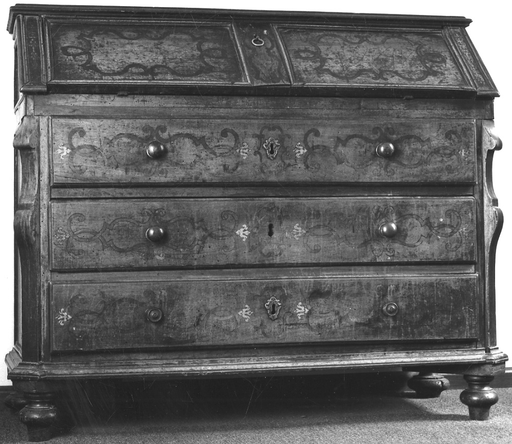 cassettone - a ribalta, opera isolata - ambito piemontese (fine/inizio secc. XVII/ XVIII)