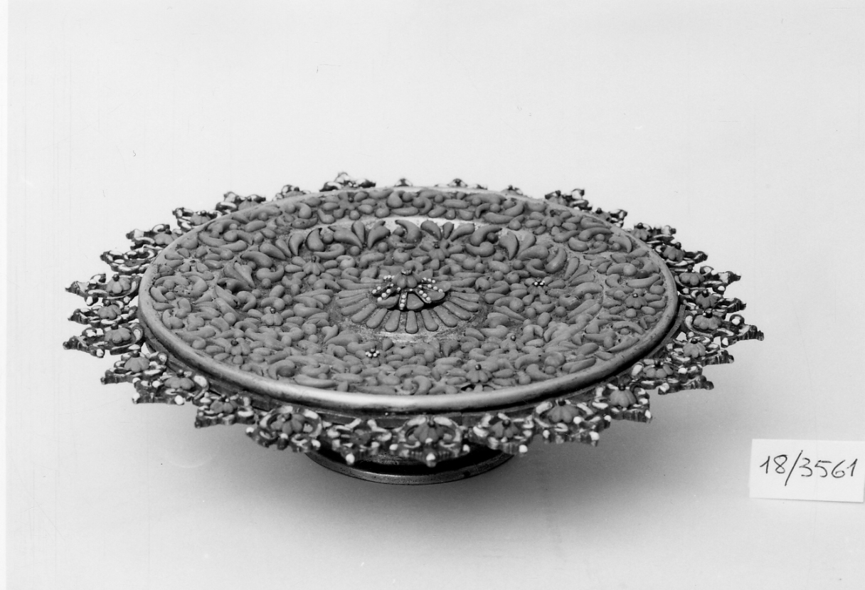 alzata, opera isolata - manifattura trapanese (inizio sec. XVIII)