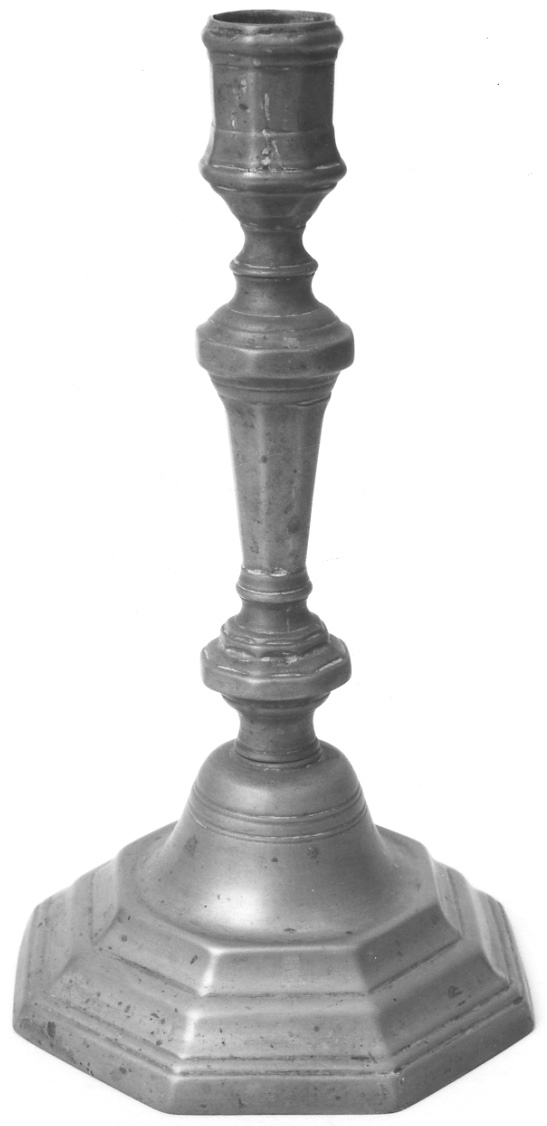 candeliere, opera isolata - manifattura italiana (seconda metà sec. XVIII)