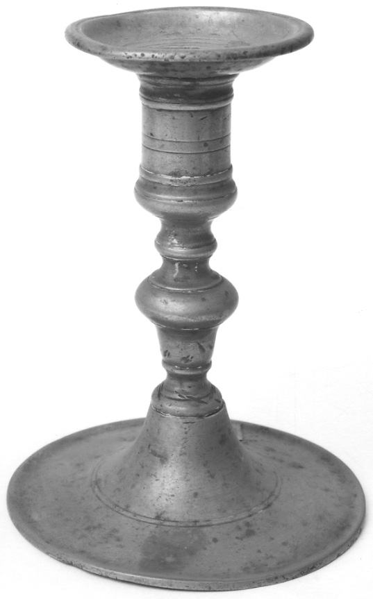 candeliere, opera isolata - manifattura italiana (seconda metà sec. XVIII)