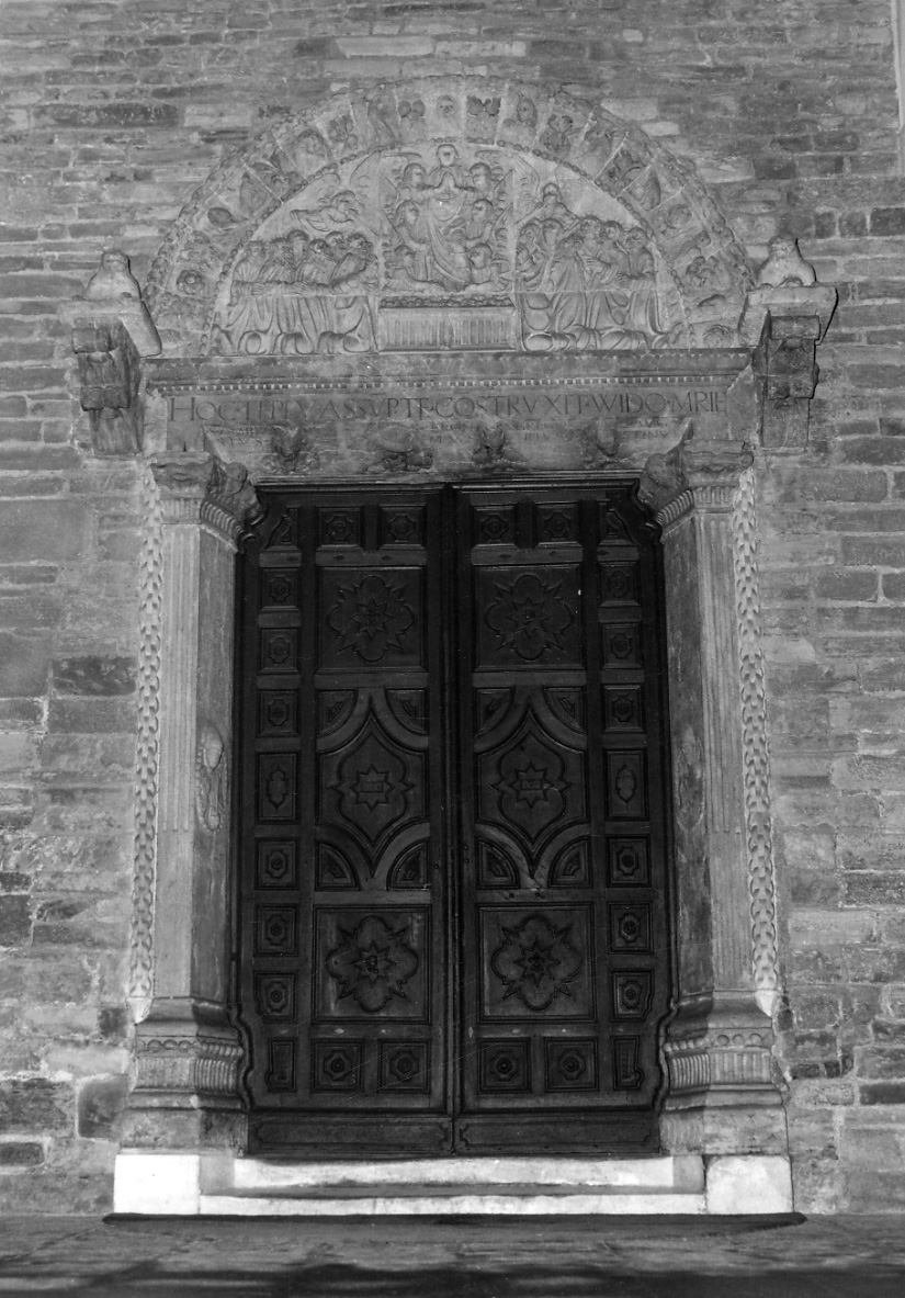 assunzione della Madonna (portale, opera isolata) di Pilacorte Giovanni Antonio (seconda metà sec. XV)