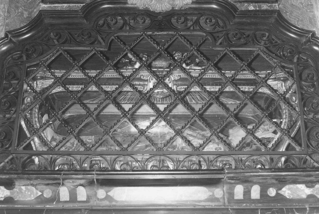 urna, opera isolata - ambito italiano (prima metà sec. XX)