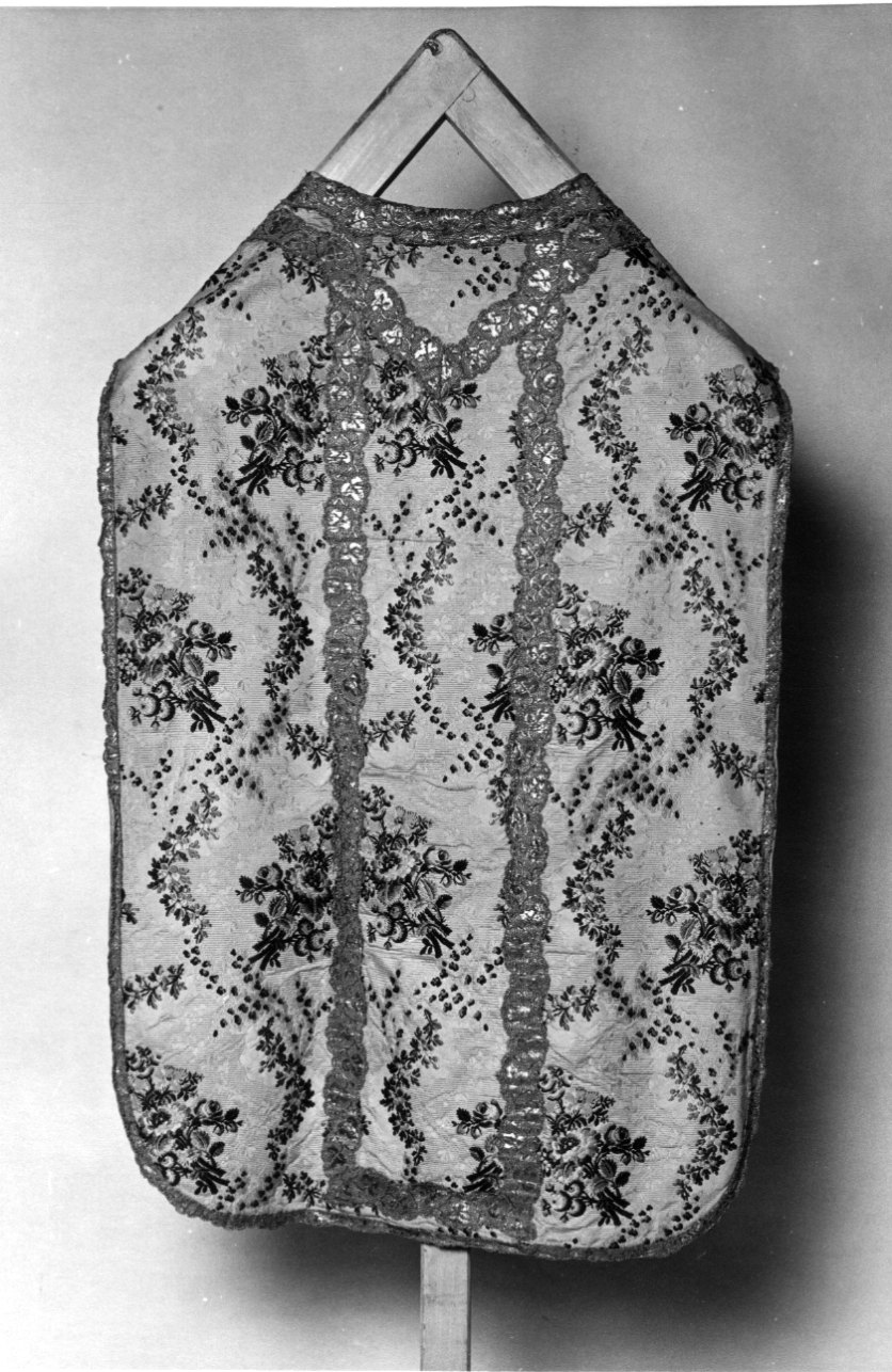 paramento liturgico, insieme - manifattura francese, manifattura italiana (terzo quarto sec. XVIII)