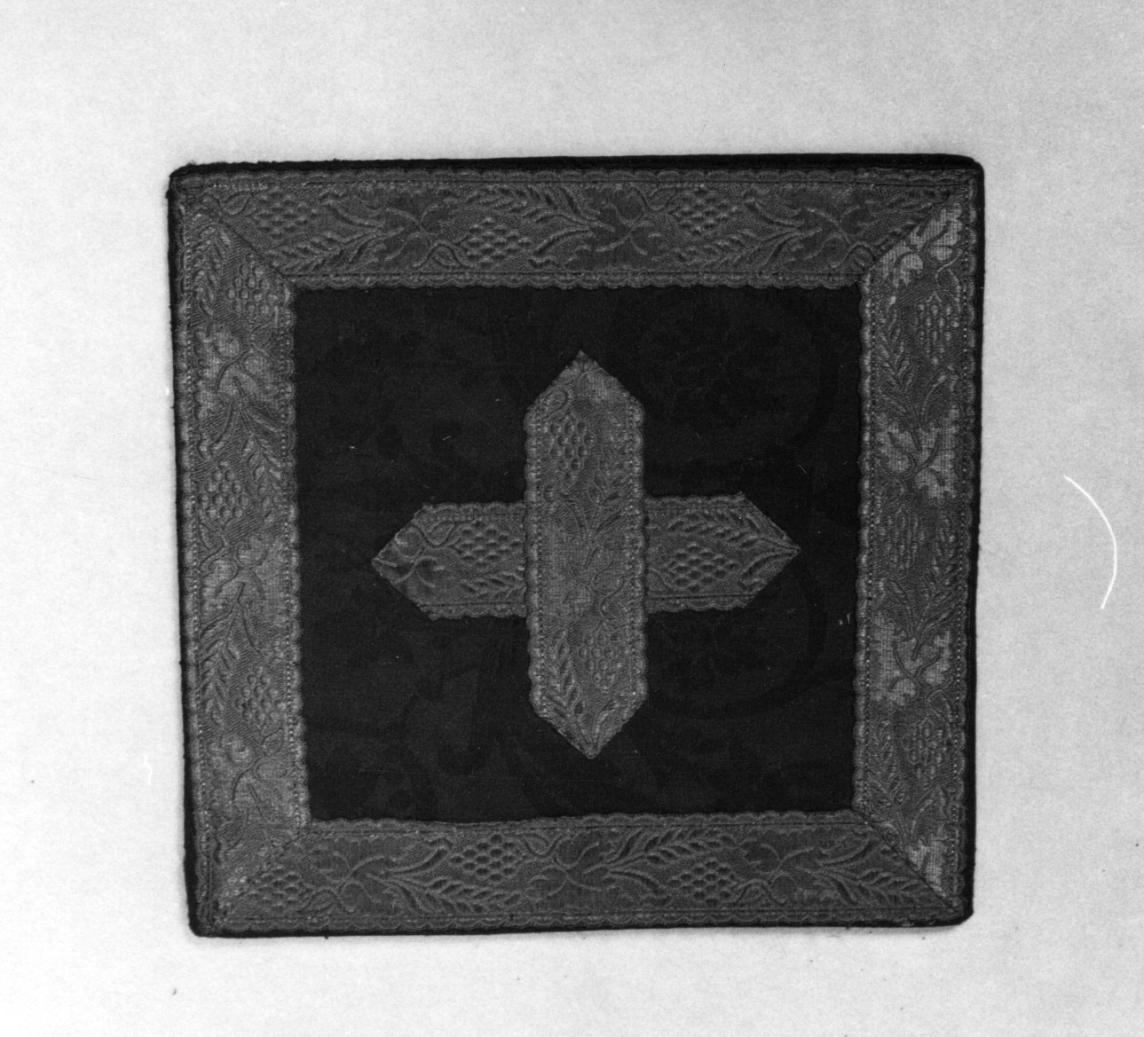 paramento liturgico, insieme - manifattura italiana (seconda metà sec. XIX)