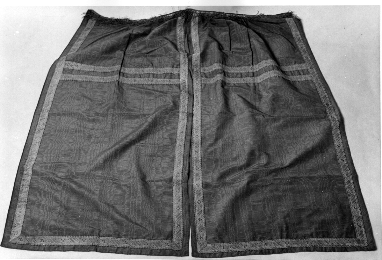 conopeo di tabernacolo, opera isolata - manifattura italiana (sec. XIX)