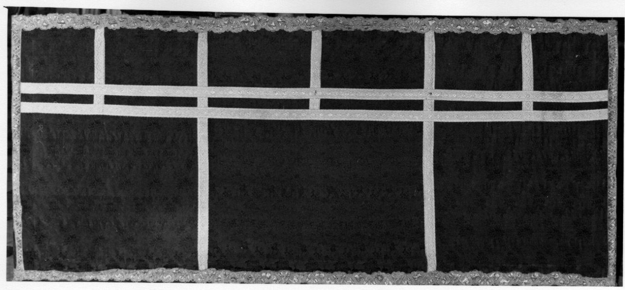 paliotto, opera isolata - manifattura italiana (fine/inizio secc. XVIII/ XIX)