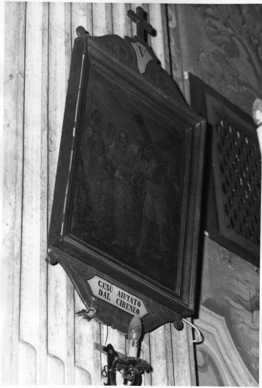 stazione V: Gesù aiutato da Simone il Cireneo a portare la croce (dipinto, elemento d'insieme) - ambito ligure-piemontese (fine/inizio secc. XIX/ XX)