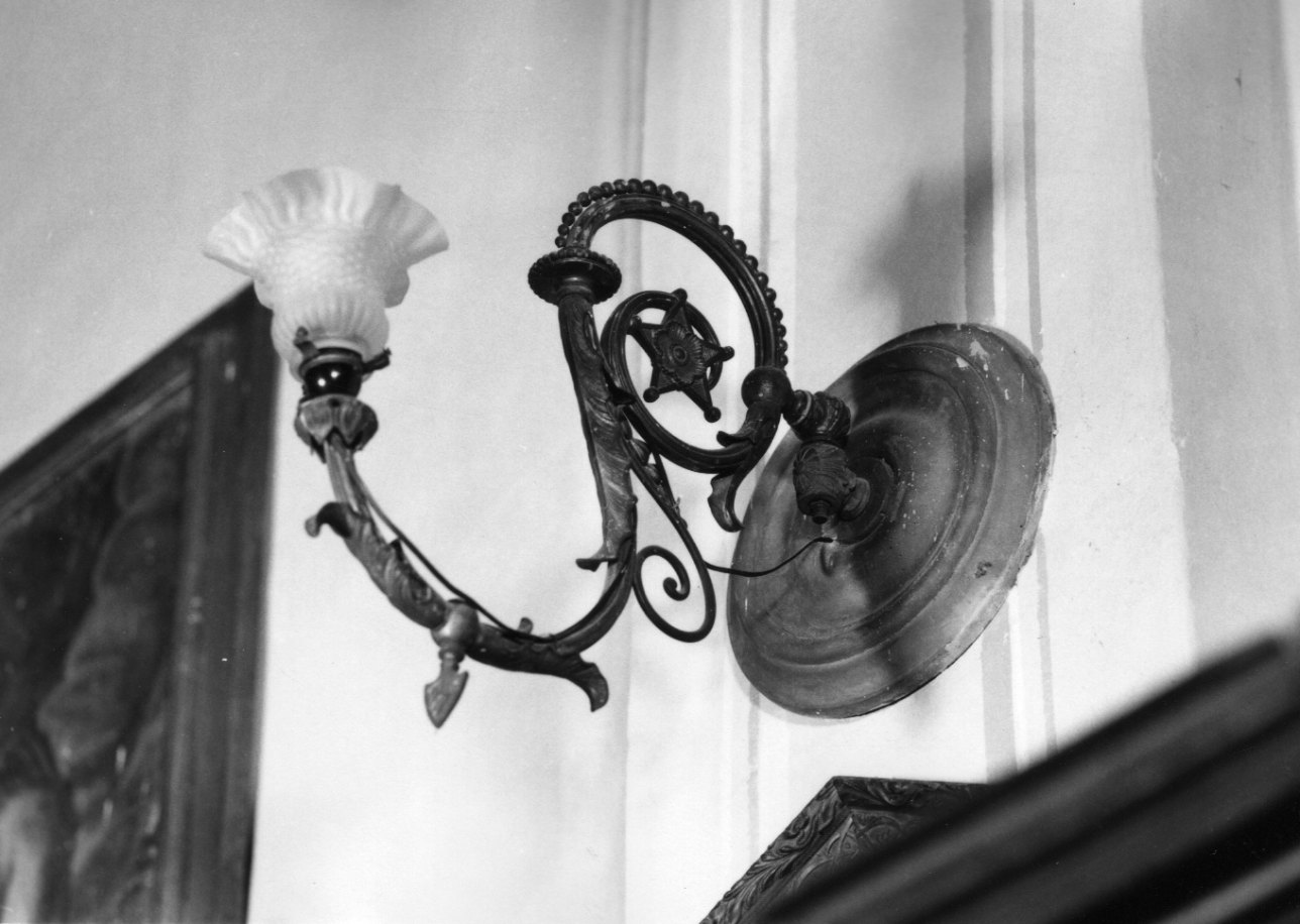 braccio portalumi da chiesa, serie - ambito genovese (seconda metà sec. XIX)