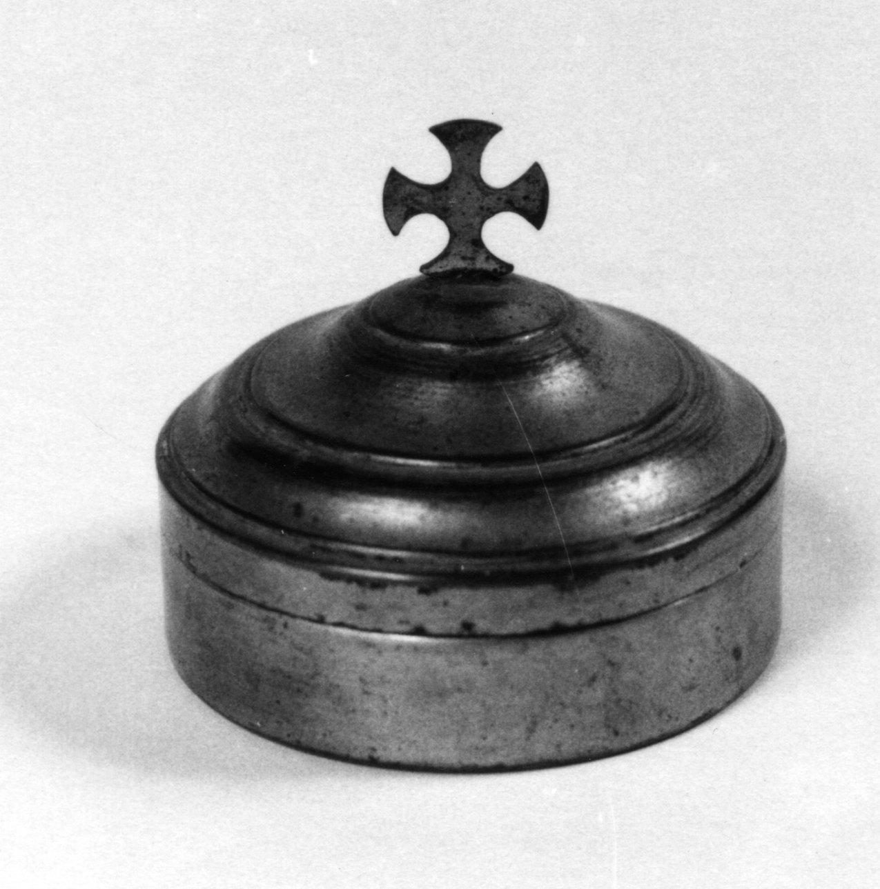 scatola per ostie, opera isolata - ambito ligure-piemontese (fine/inizio secc. XIX/ XX)