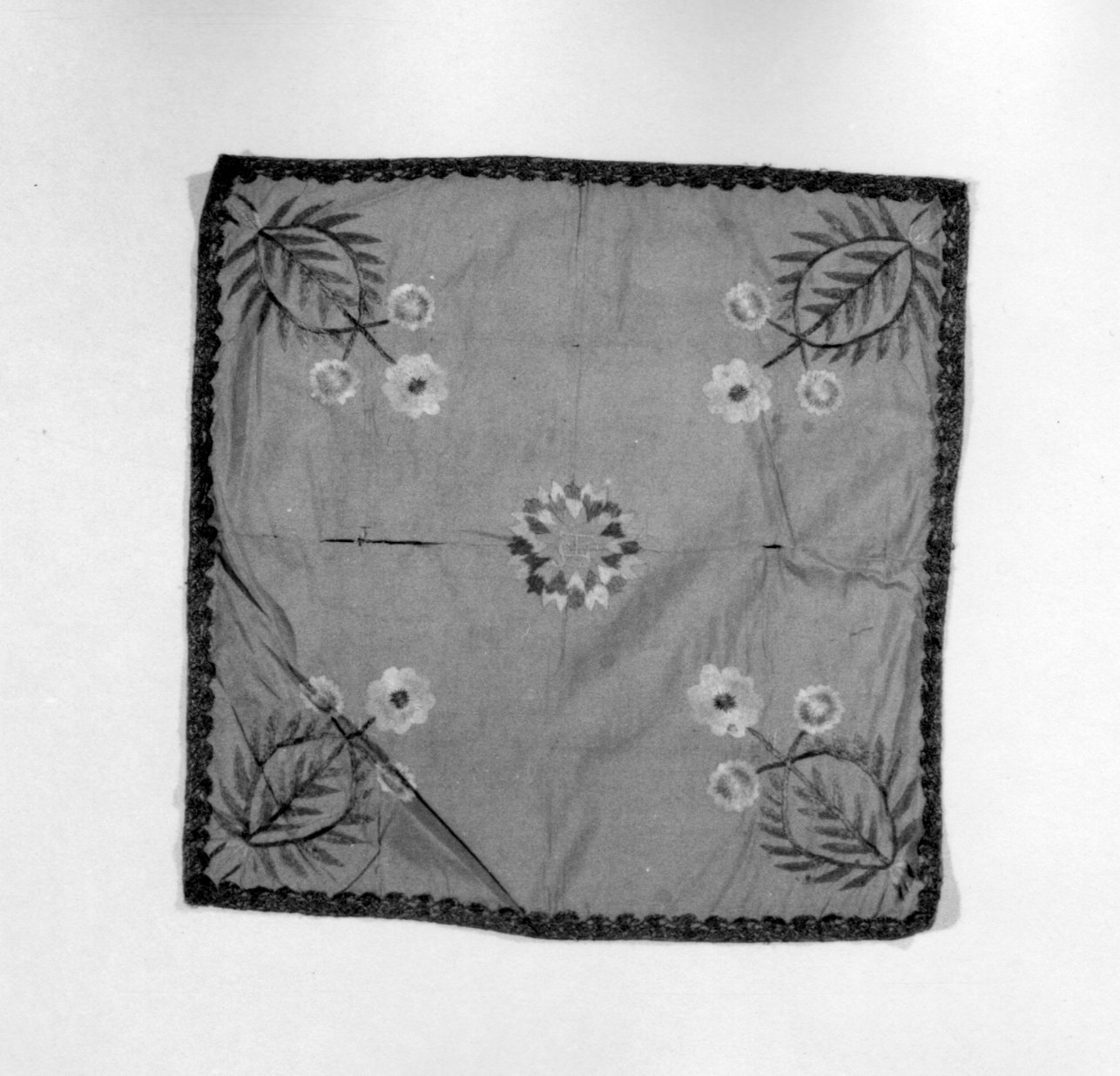 velo di calice, opera isolata - manifattura italiana (prima metà sec. XVIII)