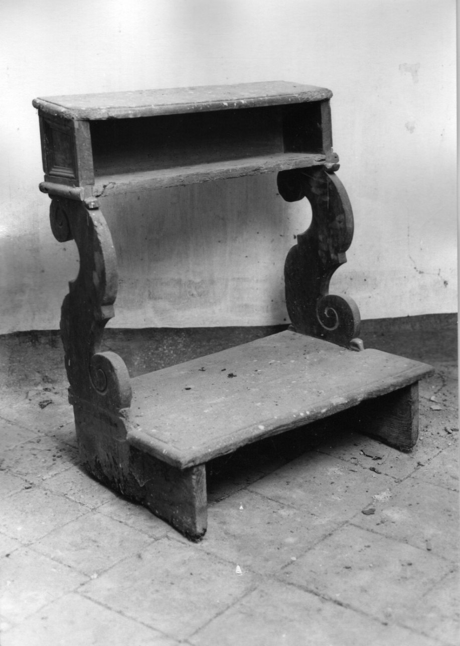 inginocchiatoio, opera isolata - ambito genovese (primo quarto sec. XVIII)