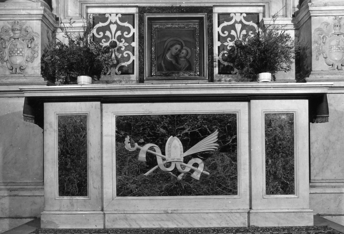 insegne episcopali (paliotto, elemento d'insieme) - ambito genovese (terzo quarto sec. XIX)