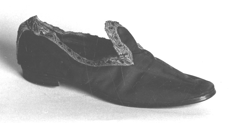 scarpa, opera isolata - manifattura italiana (seconda metà sec. XIX)