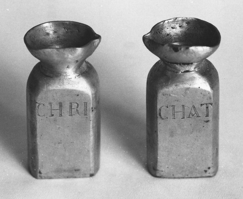 vasetti per oli santi, serie - produzione piemontese (sec. XIX)