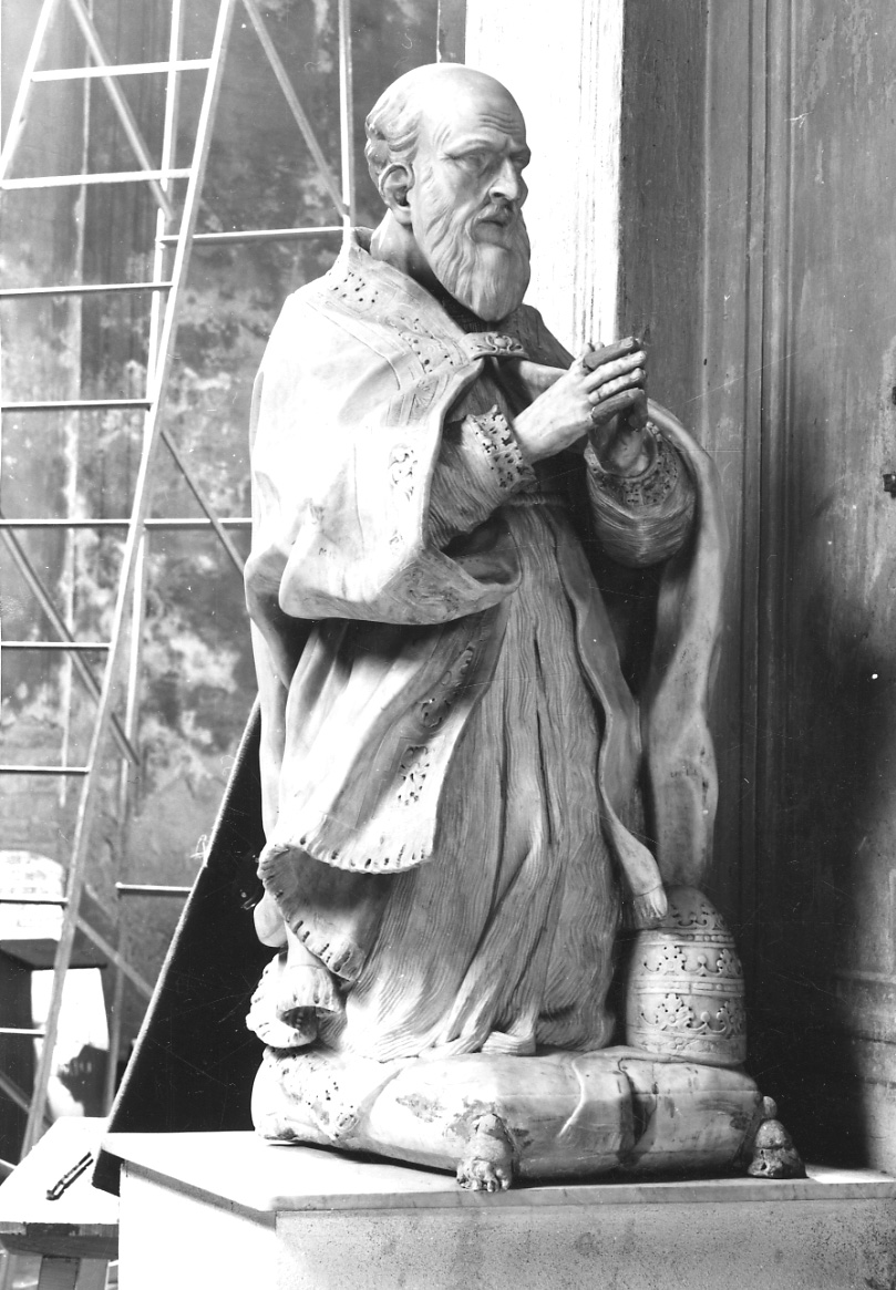 San Pio V (statua, elemento d'insieme) di Parodi Giacomo Filippo (cerchia) (fine sec. XVII)