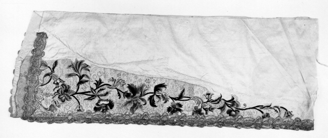 tessuto, opera isolata - manifattura astigiana (prima metà sec. XVIII)