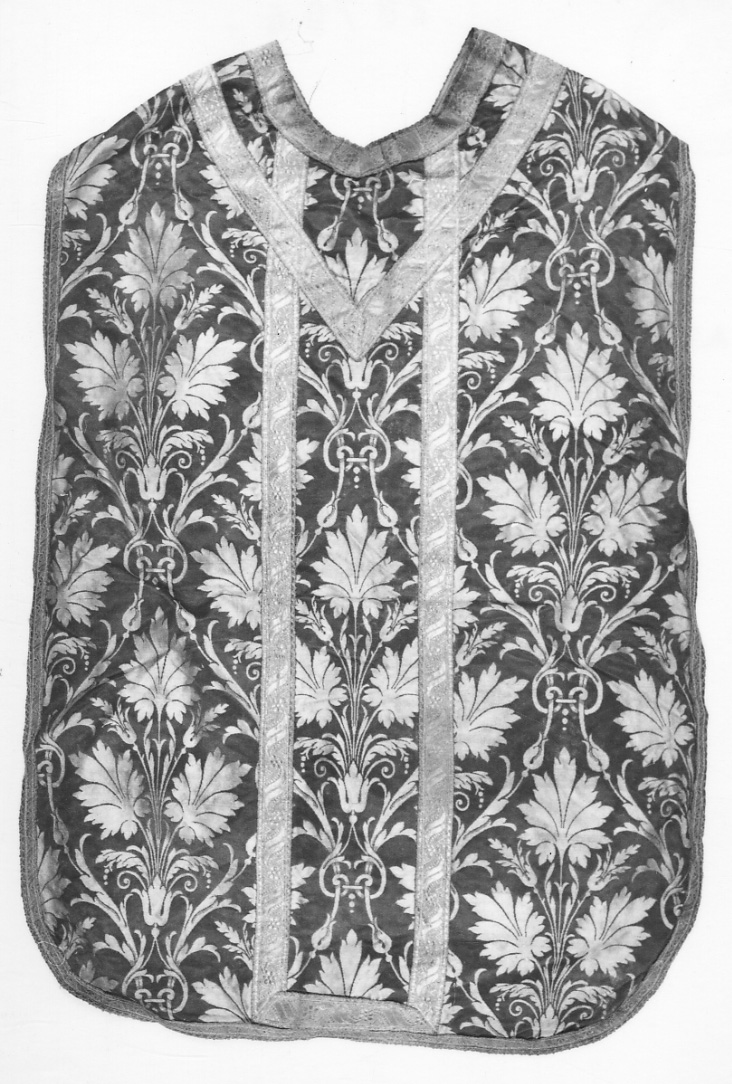 paramento liturgico, insieme di Bertarelli Fratelli Ditta (fine/inizio secc. XIX/ XX)