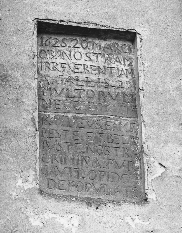 lapide commemorativa, opera isolata - ambito astigiano (secondo quarto sec. XVII)