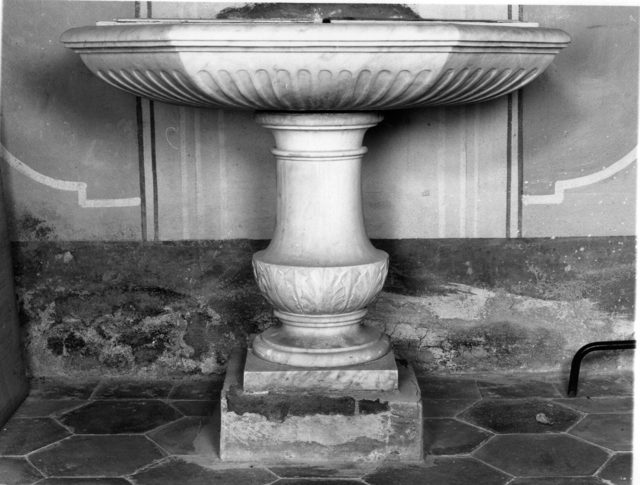 fonte battesimale, opera isolata - ambito astigiano (sec. XVII)