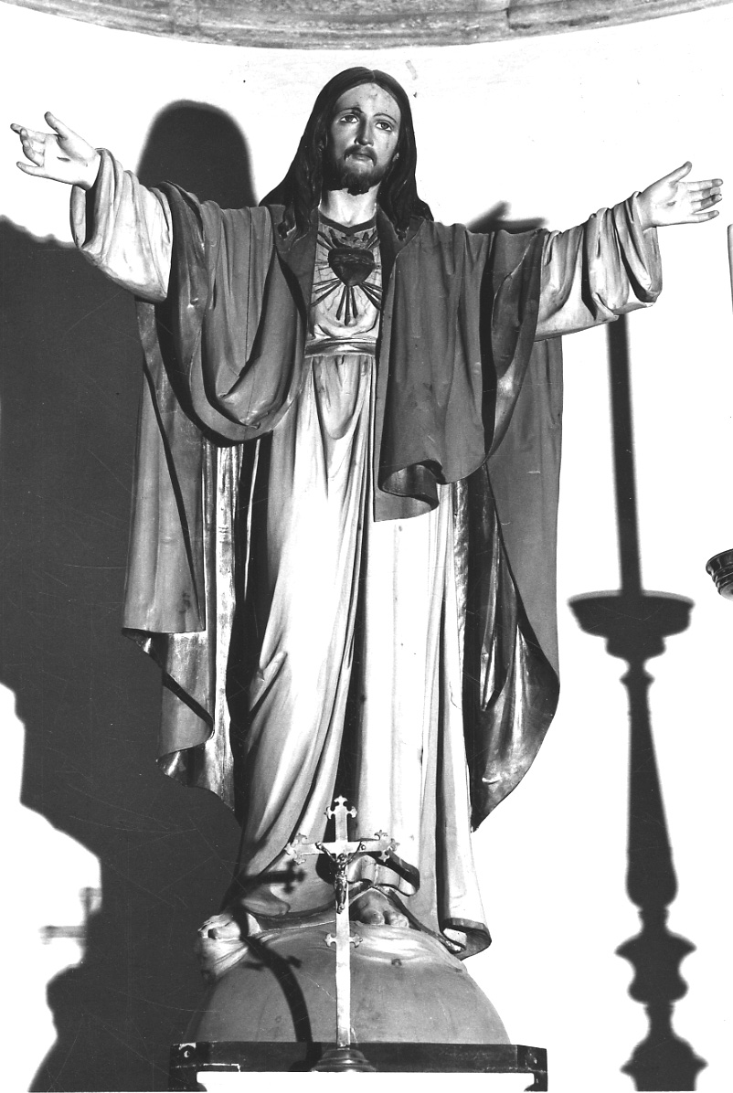 Sacro Cuore di Gesù (statua, opera isolata) di Righetti Attilio (secondo quarto sec. XX)