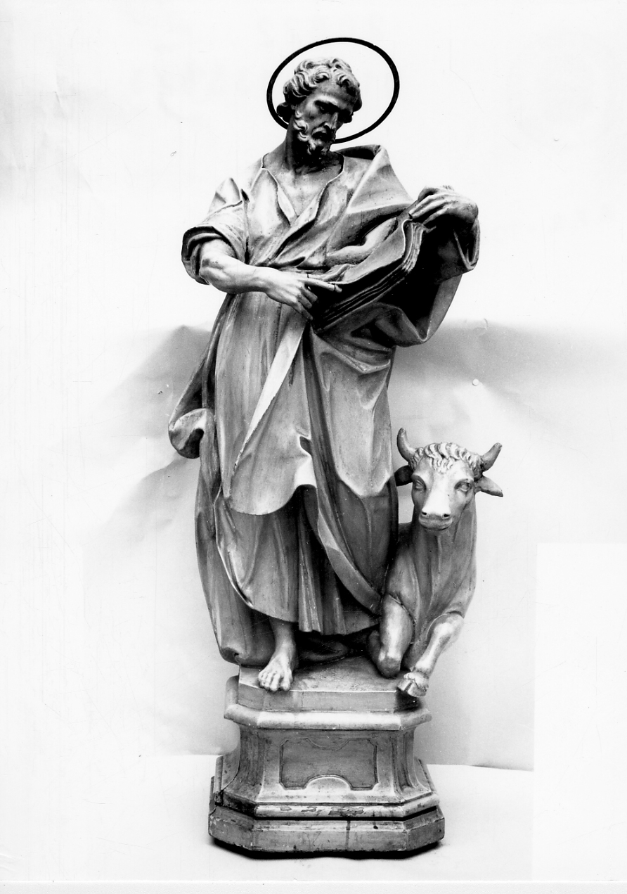 San Luca (statua, elemento d'insieme) di Clemente Stefano Maria (attribuito) (terzo quarto sec. XVIII)