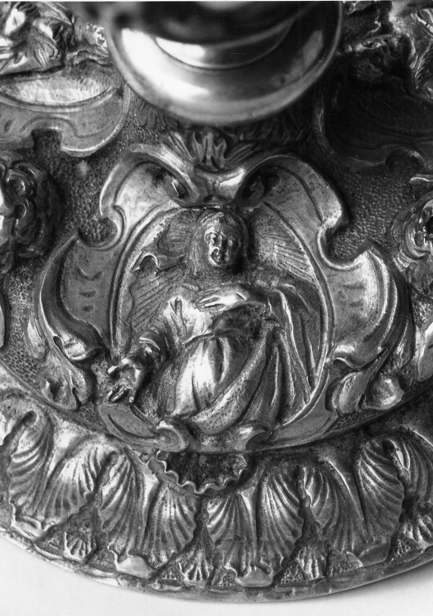 Madonna (decorazione plastica, elemento d'insieme) - ambito piemontese (fine/inizio secc. XVII/ XVIII)