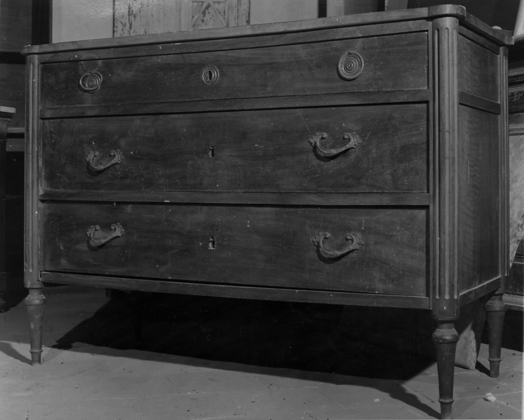 cassettone, opera isolata - bottega piemontese (prima metà sec. XIX)