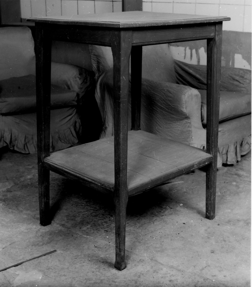 tavolino, opera isolata - bottega piemontese (seconda metà sec. XIX)