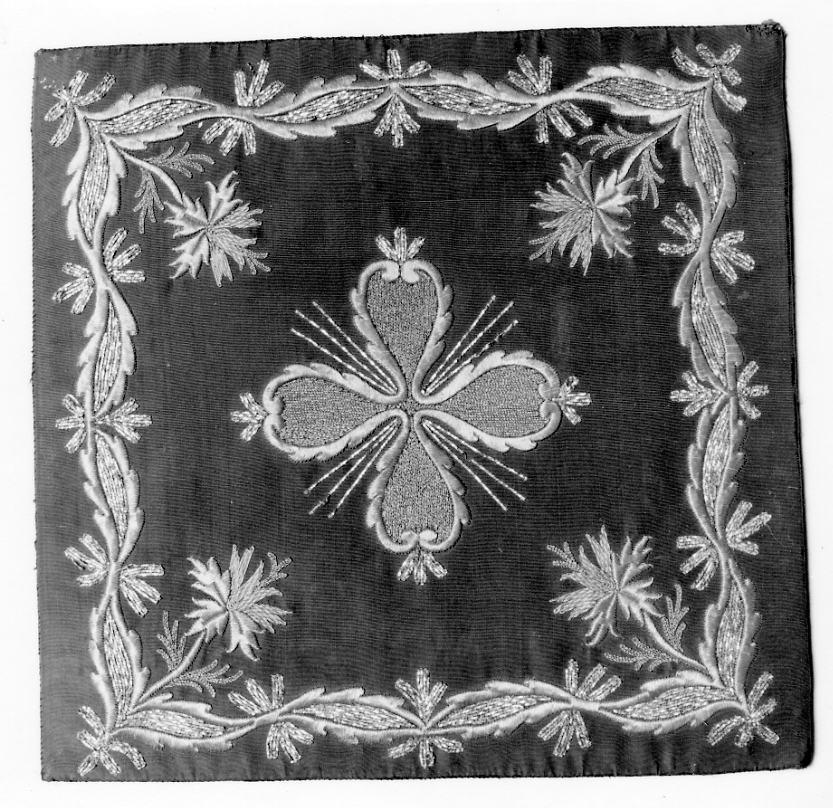 borsa del corporale, elemento d'insieme - ambito piemontese (metà sec. XVIII)