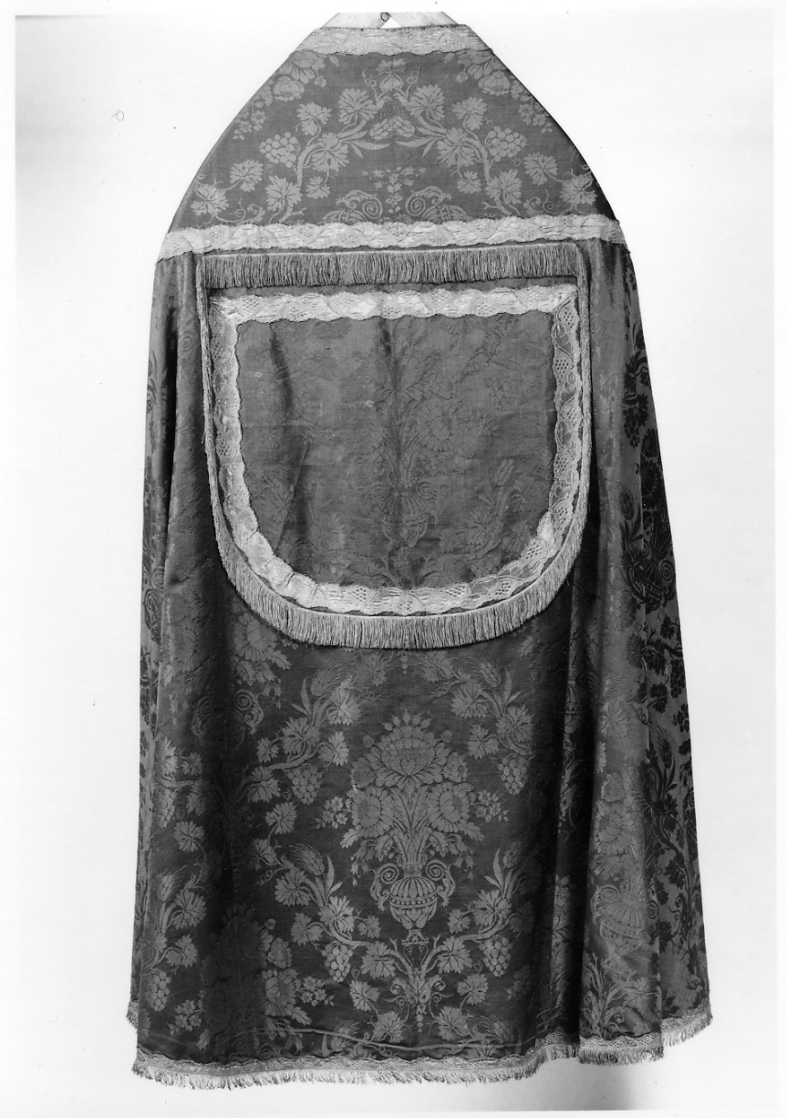 piviale, elemento d'insieme - manifattura italiana (fine/inizio secc. XIX/ XX)