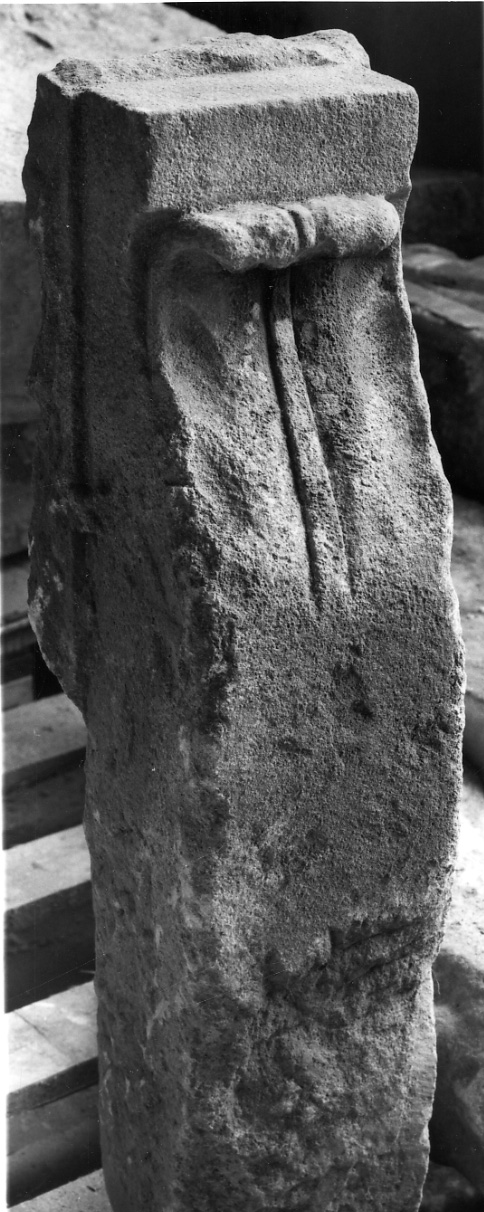 mensola architettonica, opera isolata - ambito novarese (secc. XVI/ XVIII)