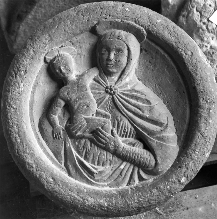 Madonna con Bambino (chiave di volta, opera isolata) - ambito novarese (seconda metà sec. XV)