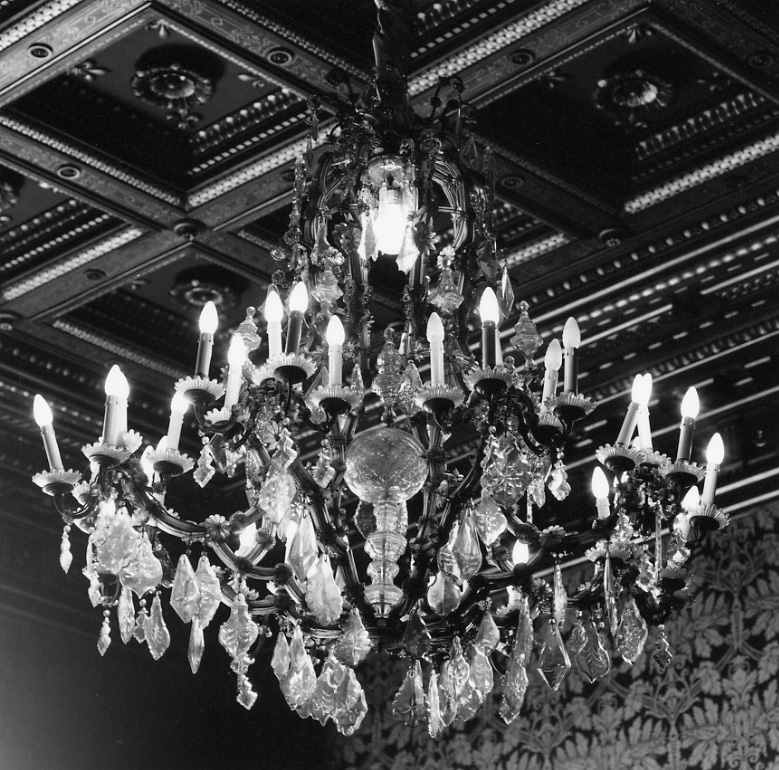 lampadario - a bracci, opera isolata - produzione italiana (primo quarto sec. XX)