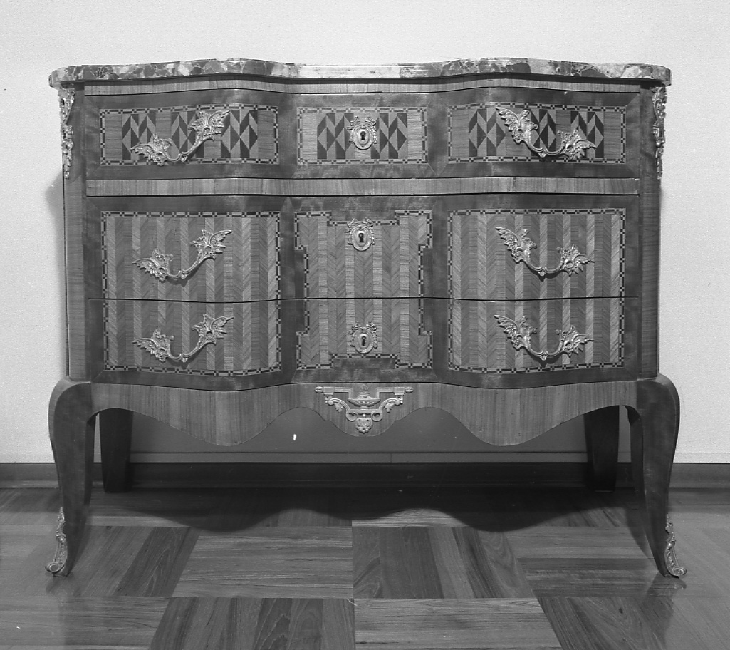 cassettone, opera isolata - bottega piemontese (terzo quarto sec. XVIII)