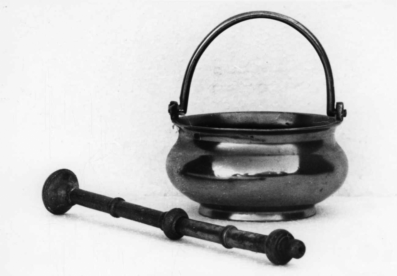 servizio per aspersione, insieme - bottega piemontese (sec. XVIII)