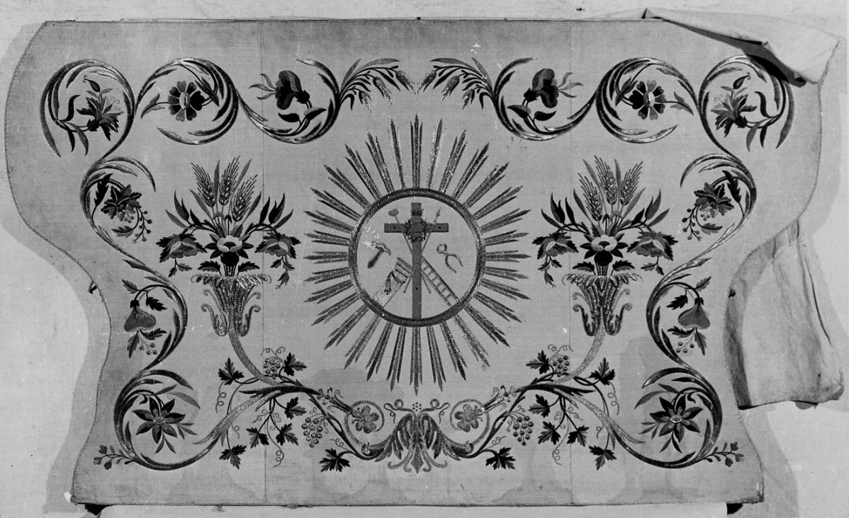 paliotto, opera isolata - manifattura italiana (fine/inizio secc. XIX/ XX)