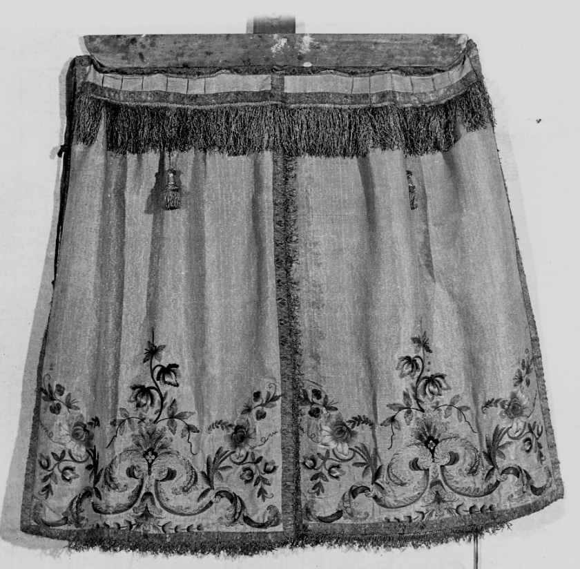 conopeo di tabernacolo, opera isolata - manifattura italiana (fine sec. XVIII)