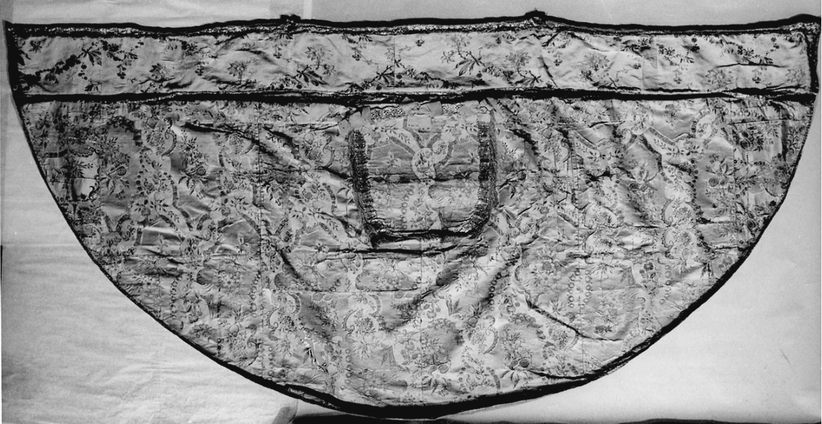 piviale, opera isolata - manifattura ligure (seconda metà sec. XVIII)