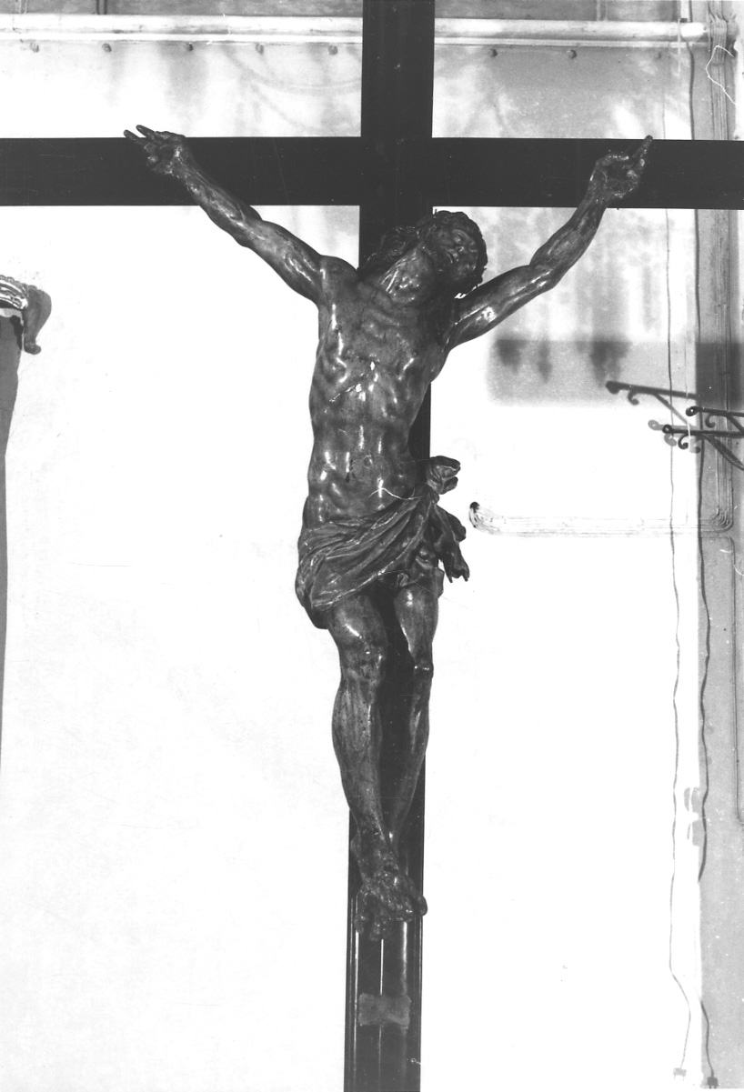 Cristo crocifisso (scultura, elemento d'insieme) di Bissoni Domenico (metà sec. XVII)