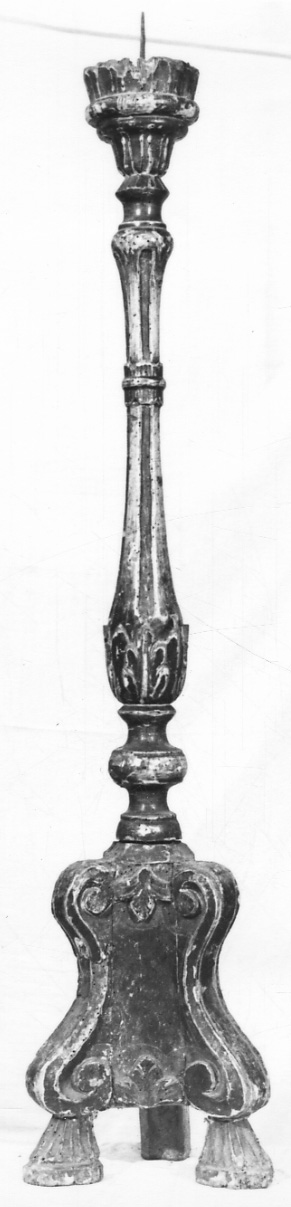 candeliere da chiesa, serie - bottega liguro-piemontese (primo quarto sec. XX)