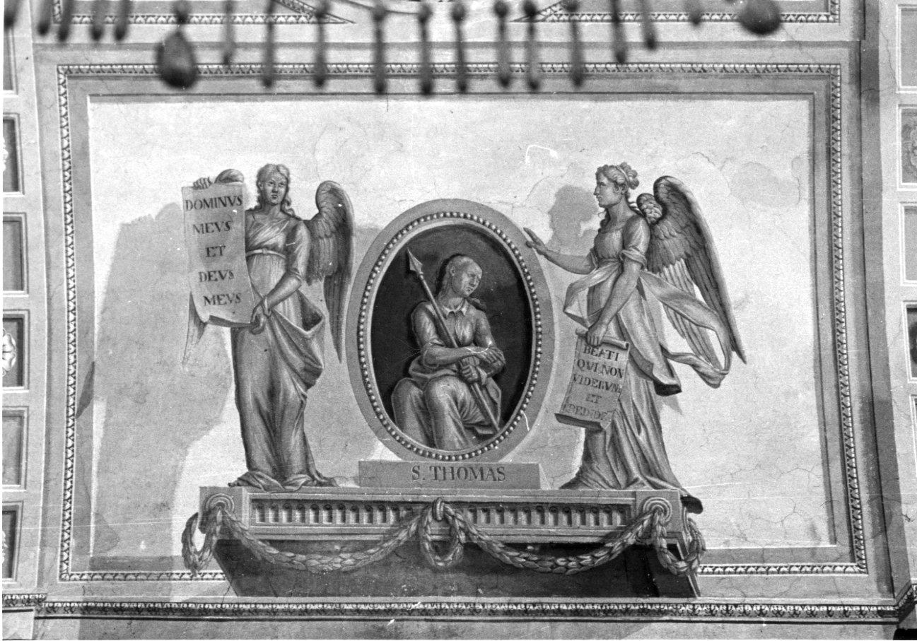 angeli reggenti un tondo con San Tommaso (decorazione pittorica, elemento d'insieme) di Costanzo di Moncalvo (secondo quarto sec. XIX)